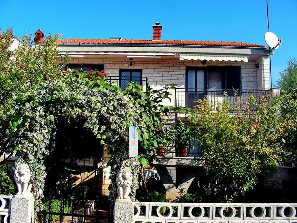Ika 2 Hotel Brtonigla